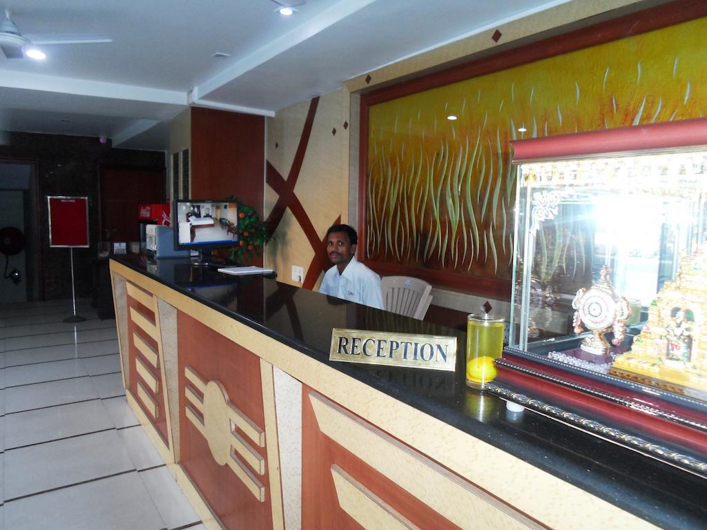 Psr Hotel Tirupati Kültér fotó
