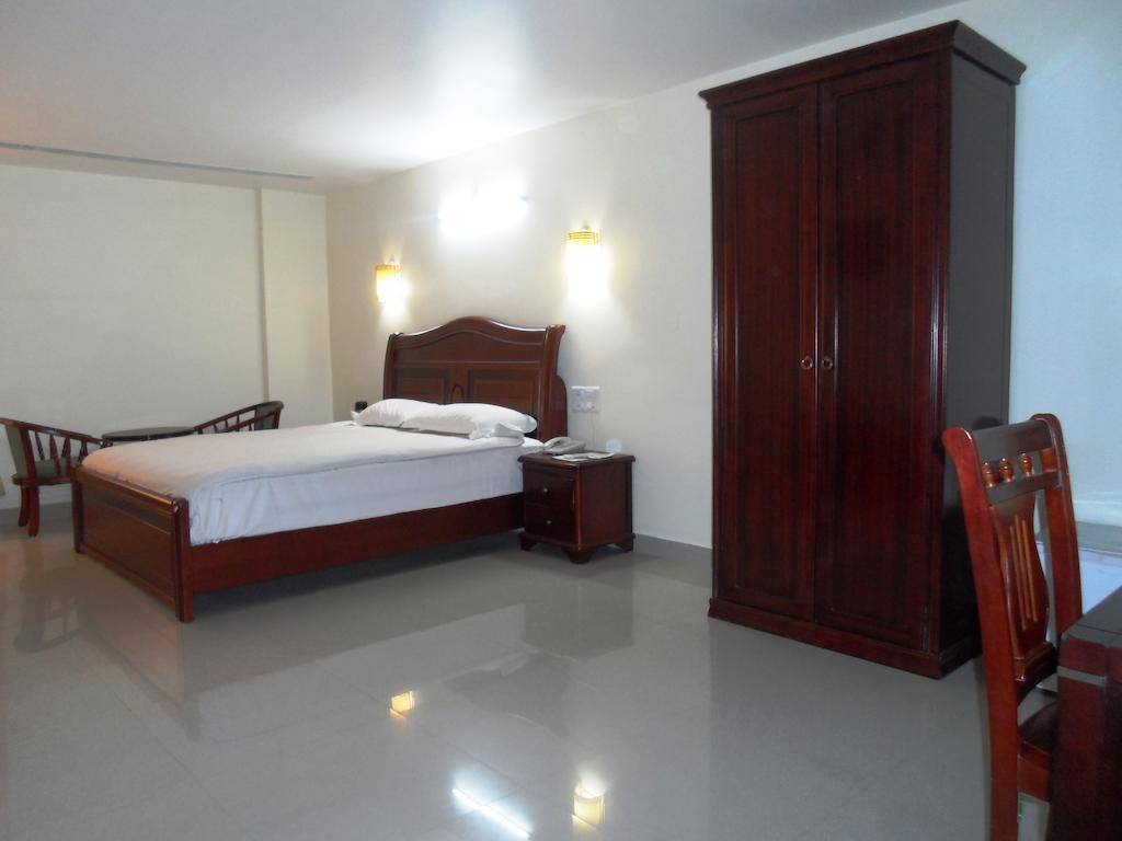 Psr Hotel Tirupati Kültér fotó