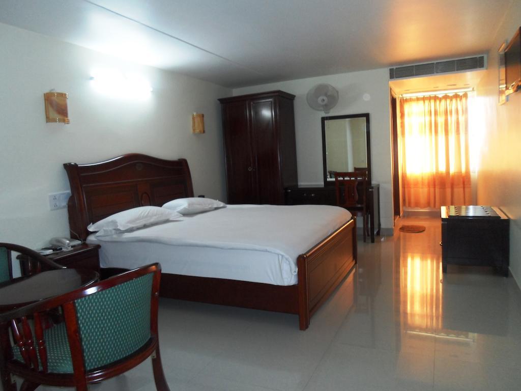 Psr Hotel Tirupati Kültér fotó