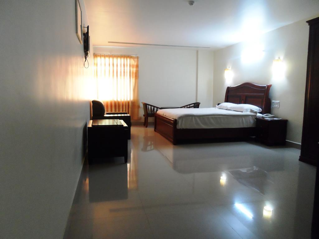 Psr Hotel Tirupati Kültér fotó